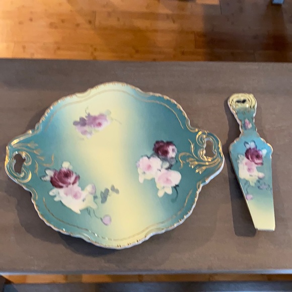 1898 Other - 1898 Cake Dish & Knife.